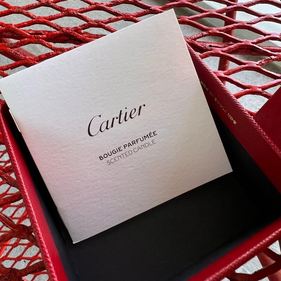 Authentic Cartier 6.5 oz scented candle with a Christmas motive. New. - Picture 6 of 11